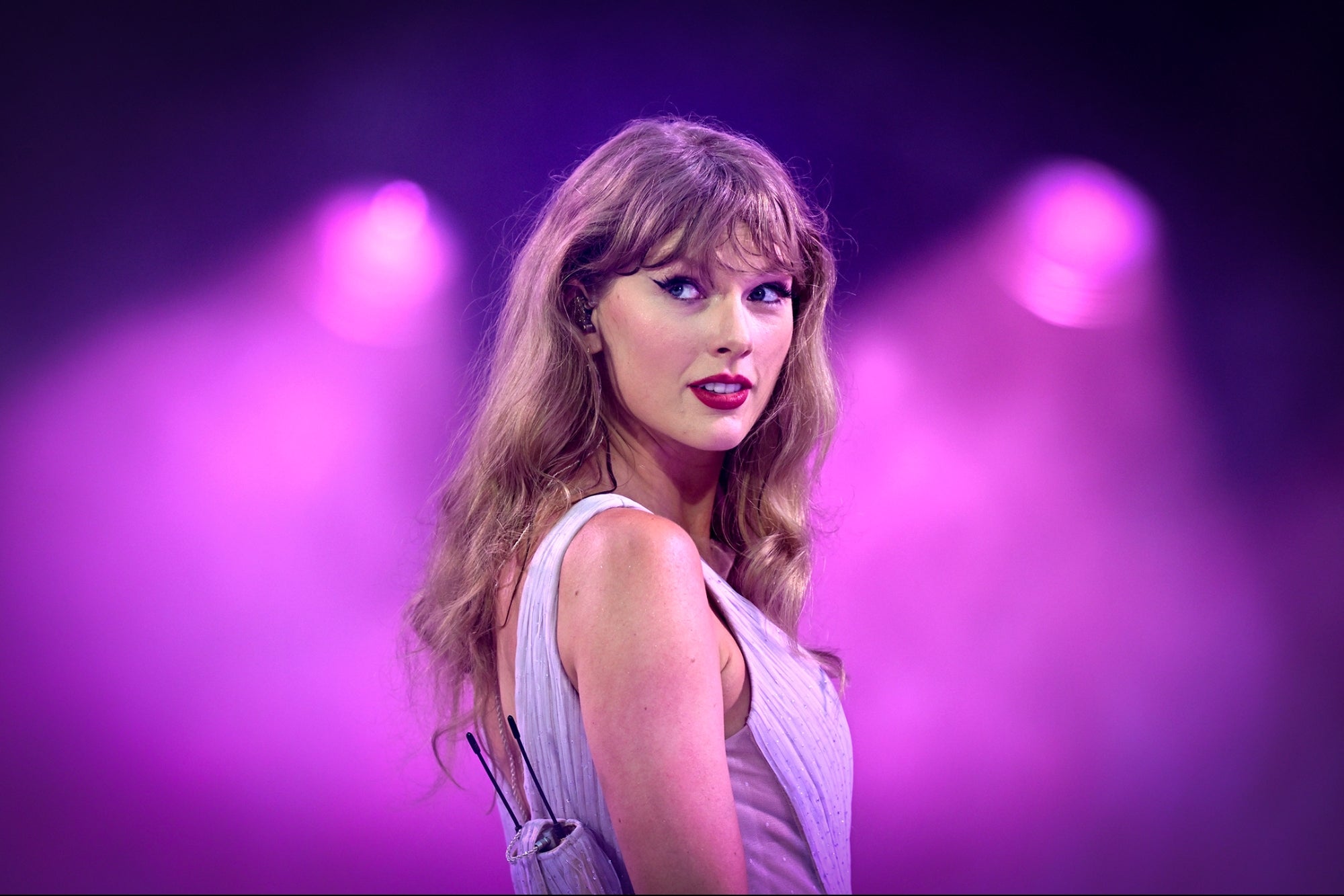 1729096047-taylor-swift-career-move-1024-g2166943469